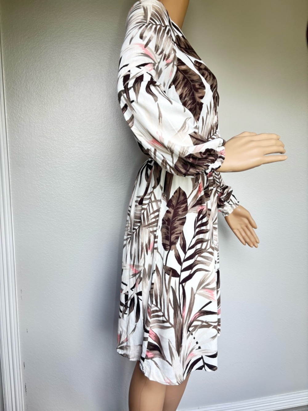 Old Navy White Tropical-Print Long Sleeve Wrap Dress with Brown and Pink Accents - Picture 6 of 16